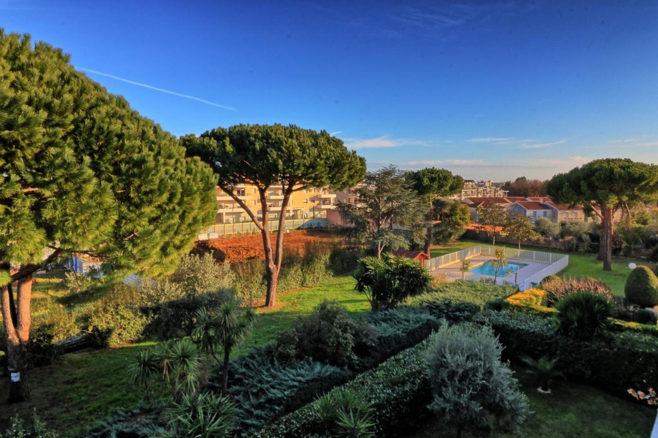 Studio Calme Dernier Etage Antibes Exterior photo